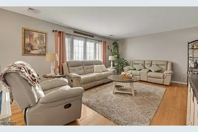 1 Via Vitale, Kenilworth, NJ 07033 - Photo 9