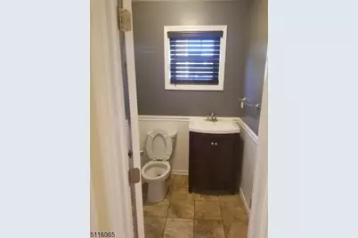 132 Willow St, Bloomfield, NJ 07003 - Photo 5