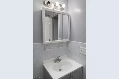 28 Branford St, Newark, NJ 07114 - Photo 13