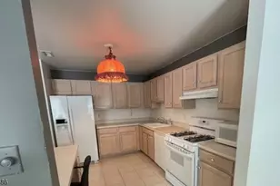 35 Chanda Ct, Clifton, NJ 07012 - Photo 7