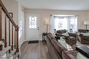 1706 William and Mary Cmn, Hillsborough Township, NJ 08844 - Photo 3