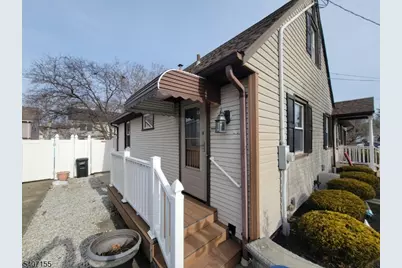 229 East Ln, Clark Township, NJ 07066 - Photo 3