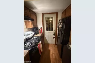 628 2nd Ave, Lyndhurst Township, NJ 07071 - Photo 5