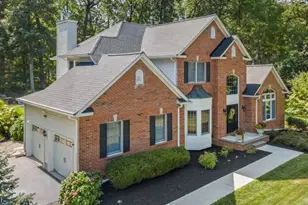 202 Bradford Ln, Greenwich Township, NJ 08804 - Photo 1