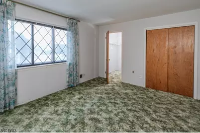 136 Wildflower Ln, Hillsborough Township, NJ 08844 - Photo 9