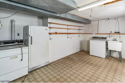 136 Wildflower Ln, Hillsborough Township, NJ 08844 - Photo 13