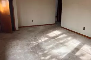 121 Woodbridge Ave, Woodbridge Township, NJ 07077 - Photo 9