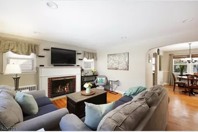 409 S Union Ave, Cranford Township, NJ 07016 - Photo 9