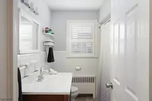 409 S Union Ave, Cranford Township, NJ 07016 - Photo 17