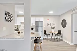 2821 Pheasant Hollow Dr, Plainsboro Township, NJ 08536 - Photo 5