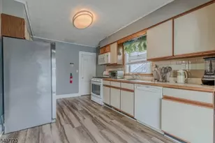 134 Stanton St, Rahway, NJ 07065 - Photo 9