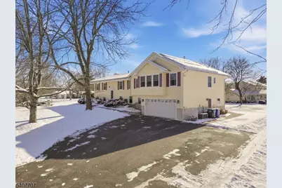 46 Arthur Rd, Hillsborough Township, NJ 08844 - Photo 5