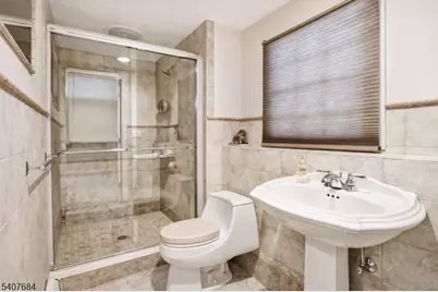 61 Carlisle Rd, Wayne Twp., NJ 07470 - Photo 15