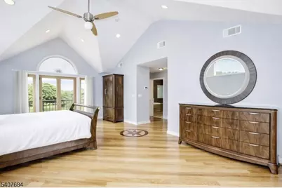 61 Carlisle Rd, Wayne Twp., NJ 07470 - Photo 5