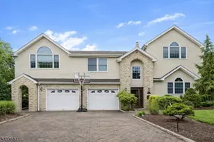 61 Carlisle Rd, Wayne Twp., NJ 07470 - Photo 1