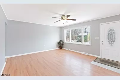 342 Dupont Ave, Hopatcong, NJ 07843 - Photo 3