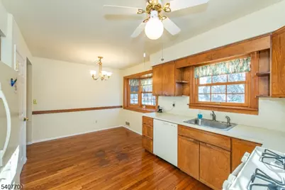 3 Maple Ct, East Hanover Township, NJ 07936 - Photo 17