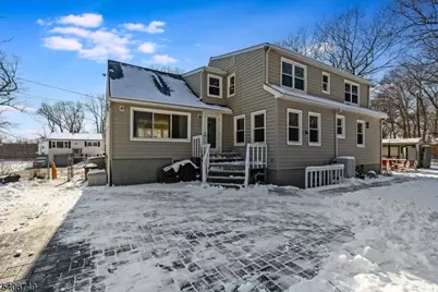 35 Brendona Ave, Hopatcong, NJ 07874 - Photo 3