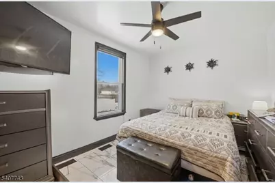 34 Koolidge Ct, Franklin Township, NJ 08873 - Photo 7