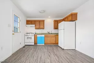 589 Tremont Ave, Orange, NJ 07050 - Photo 5