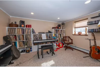 3 Birchwood Dr, Vernon Twp., NJ 07460 - Photo 31