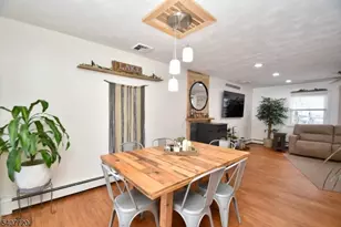 27 Grandview Ave, Jefferson Township, NJ 07460 - Photo 3