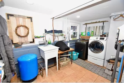 27 Grandview Ave, Jefferson Township, NJ 07460 - Photo 17