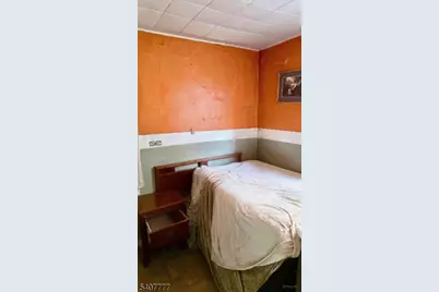 388 Seymour Ave, Newark, NJ 07112 - Photo 13