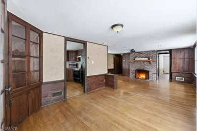 41 Summit Rd, Sparta Township, NJ 07871 - Photo 11