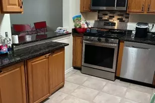 10 Leahy Ct, Franklin Township, NJ 08873 - Photo 5