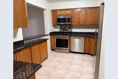 10 Leahy Ct, Franklin Township, NJ 08873 - Photo 5
