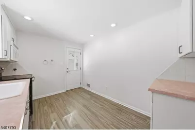 51 Linwood Avenue, Dover, NJ 07801 - Photo 9