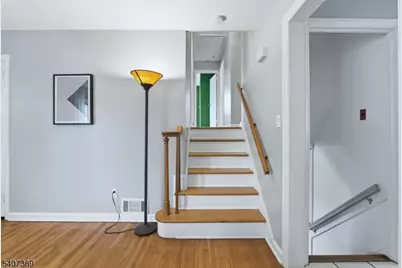 31 Randolph Pl, West Orange Township, NJ 07052 - Photo 19