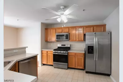 1058 Shadowlawn Dr, Green Brook Township, NJ 08812 - Photo 3