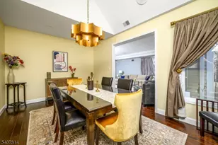 701 Timberbrooke Dr, Bedminster Township, NJ 07921 - Photo 9