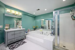 701 Timberbrooke Dr, Bedminster Township, NJ 07921 - Photo 21