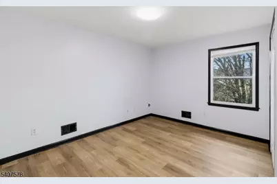 19 Dacotah Ave, Parsippany, NJ 07034 - Photo 13