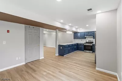 19 Dacotah Ave, Parsippany, NJ 07034 - Photo 9