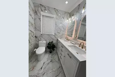 19 Dacotah Ave, Parsippany, NJ 07034 - Photo 7