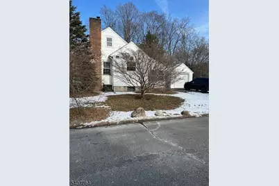 212 Pascack Rd, Woodcliff Lake, NJ 07677 - Photo 3