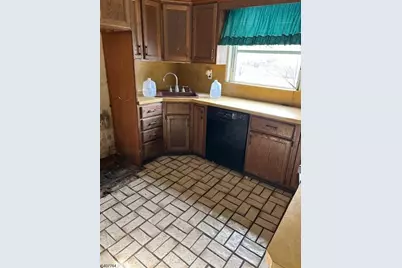 212 Pascack Rd, Woodcliff Lake, NJ 07677 - Photo 7