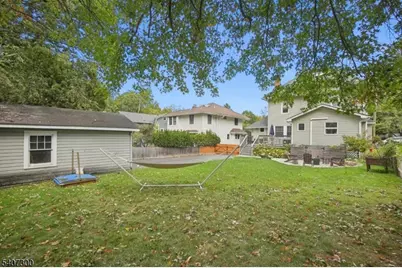 6 Girard Pl, Maplewood, NJ 07040 - Photo 23