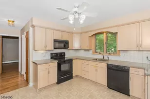 3 Mulberry Trail, Kinnelon, NJ 07405 - Photo 9