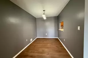 31 Voscek, Lawrence Township, NJ 08648 - Photo 5