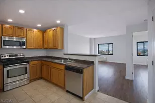 1 Carriage City Plz, Rahway, NJ 07065 - Photo 5