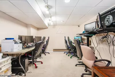 32 Noelle Ct, Lincoln Park, NJ 07035 - Photo 11