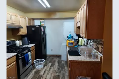 648 S 15th St #2, Newark, NJ 07103 - Photo 3