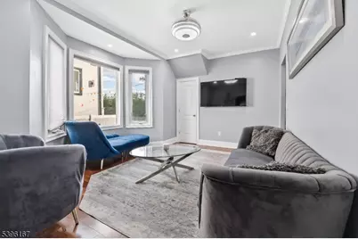 190 Totowa Rd, Totowa, NJ 07512 - Photo 9