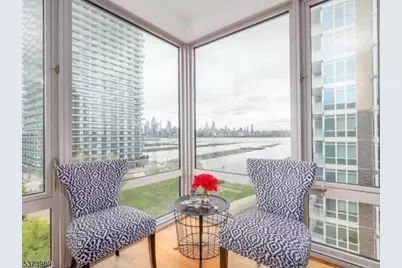 2 Shore Ln, Jersey City, NJ 07310 - Photo 5