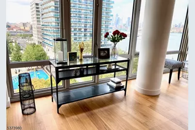 2 Shore Ln, Jersey City, NJ 07310 - Photo 9